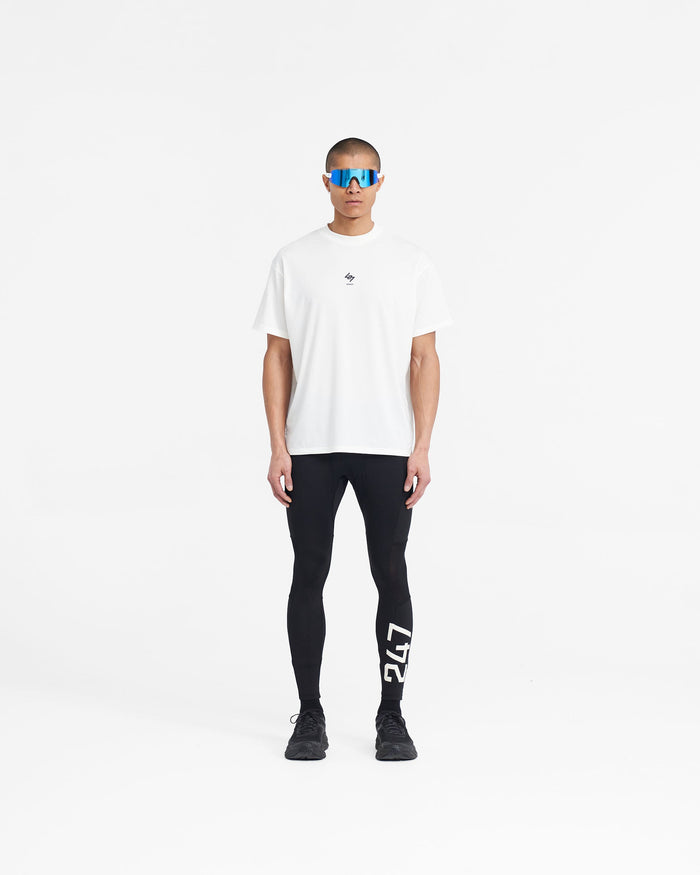 247_Oversized_T-Shirt_-_Flat_White_07.jpg
