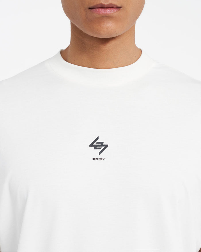 247_Oversized_Tank_-_Flat_White_05.jpg