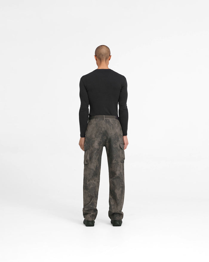 Man wearing terrain green cargo pants on a plain white background | 247 Technical Cargo Pant in Terrain | Straight leg showerproof pants | 247 Pants | Represent Clo