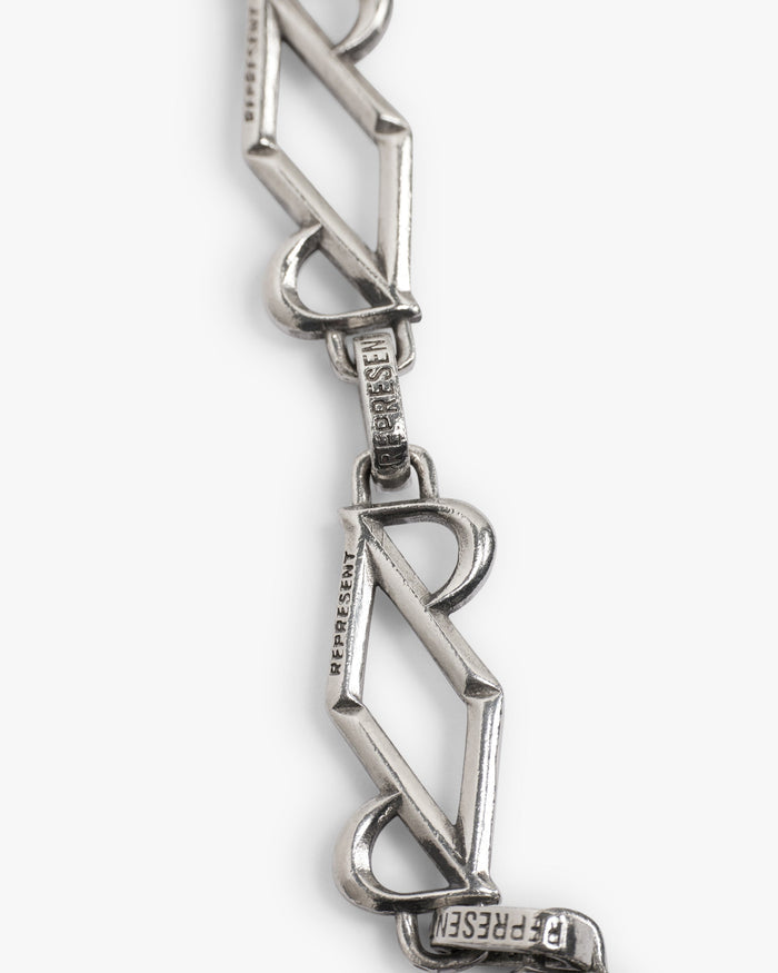 Intial_Chain_Bracelet_-_Silver_03.jpg