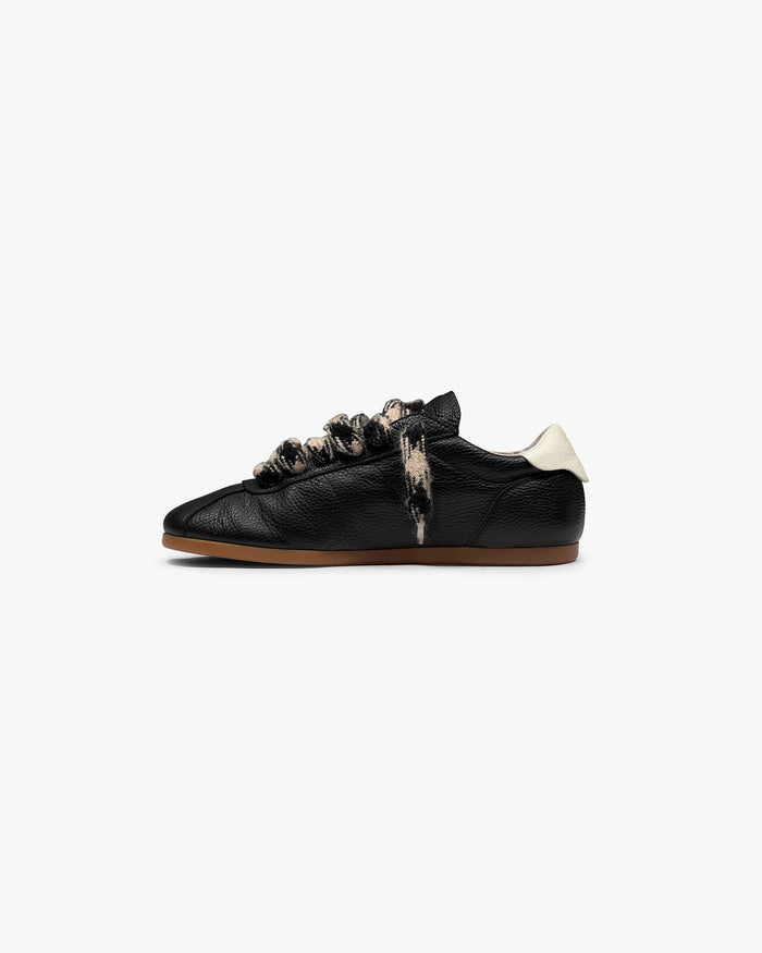 Low-Pro Leather - Jet Black