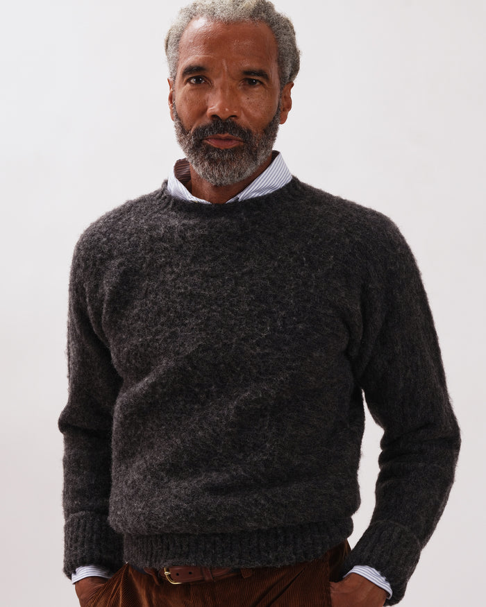 Made-in-Scotland Charcoal Shaggy Dog Sweater - Classic Fit