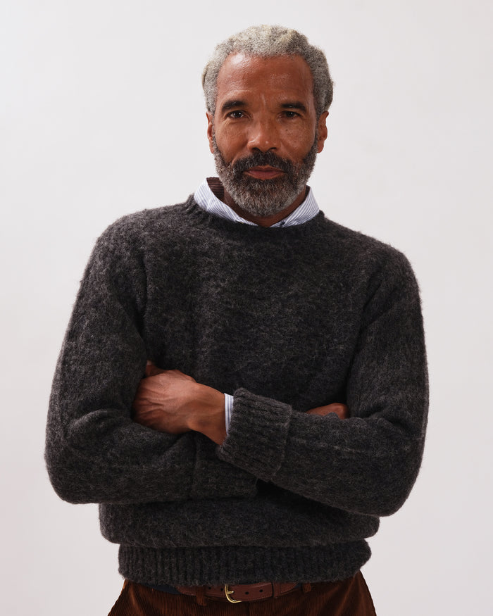 Made-in-Scotland Charcoal Shaggy Dog Sweater - Classic Fit