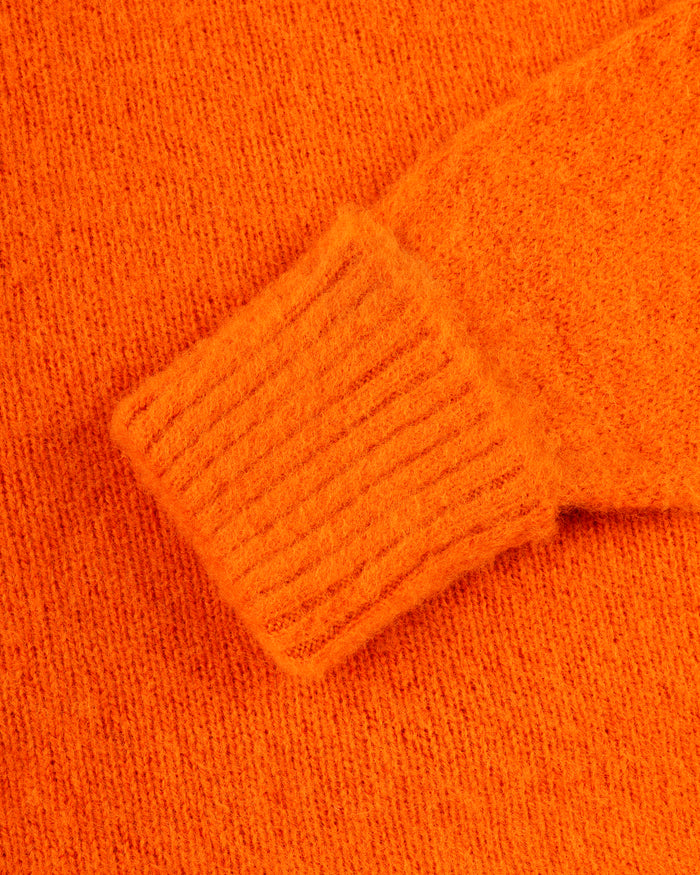 Made-in-Scotland Pumpkin Shaggy Dog Sweater - Classic Fit