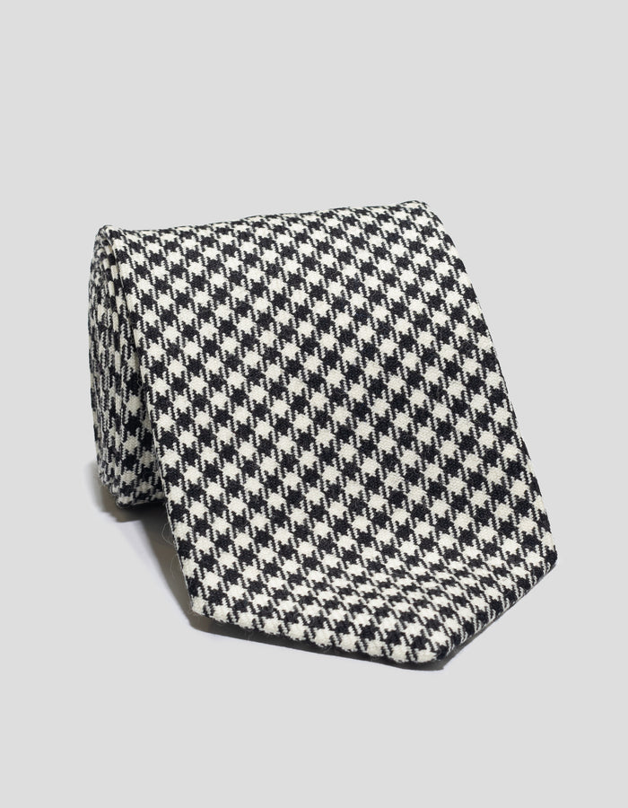 Made-in-UK Houndstooth Check Wool Tie