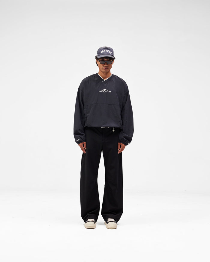 Yankees_Nylon_Pullover_-_Faded_Black_06.jpg