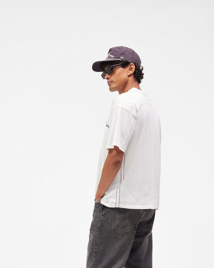 Yankees_T-Shirt_-_Flat_White_04.jpg