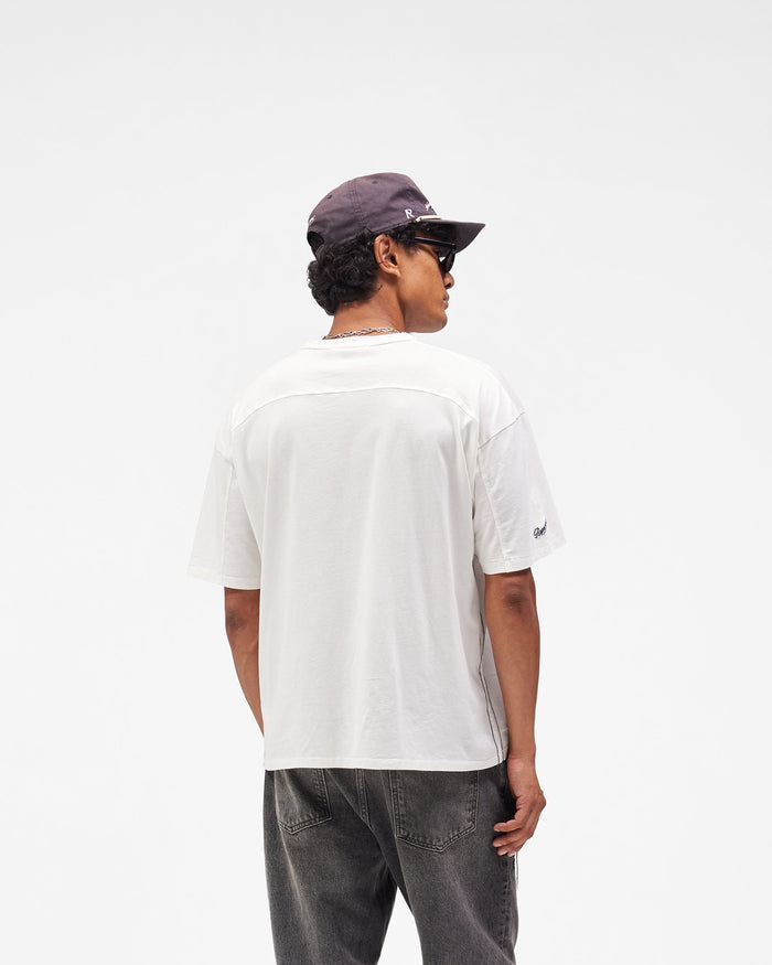 Yankees_T-Shirt_-_Flat_White_05.jpg